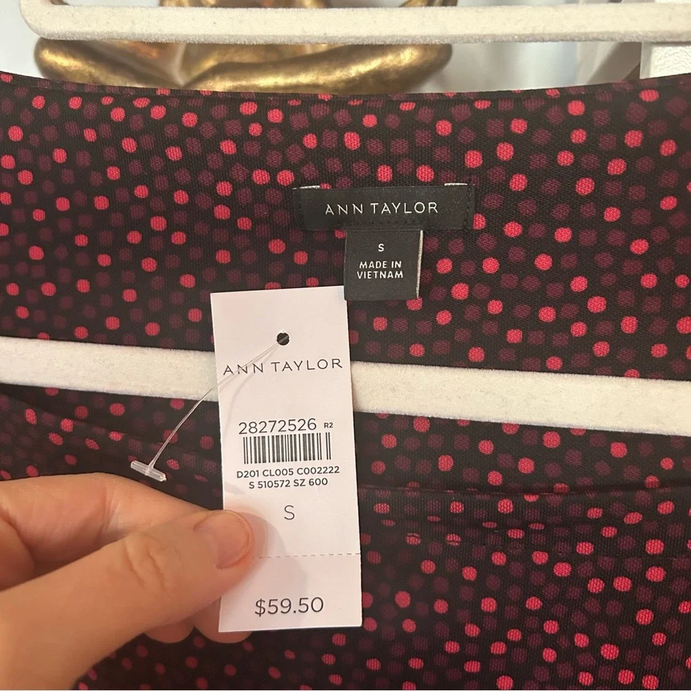 Ann Taylor Women’s Small S Square Red Black Polka Dot Long Sleeve Blouse NWT - Picture 3 of 7